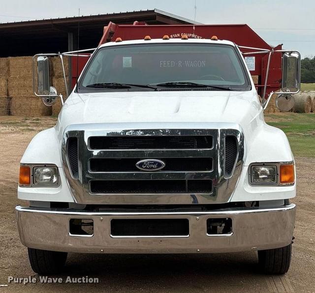 Image of Ford F-650 equipment image 1