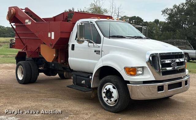 Image of Ford F-650 equipment image 2