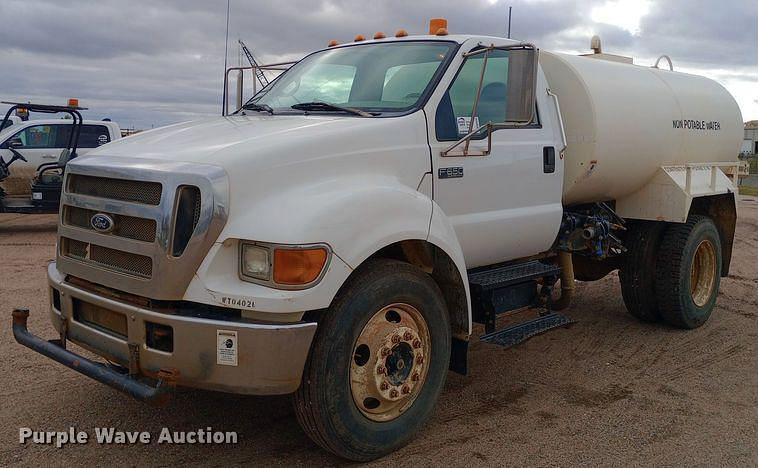 Image of Ford F-650 Primary image