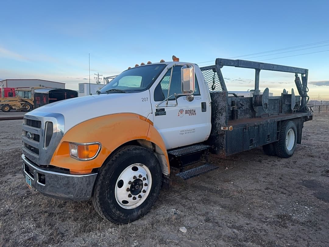 Image of Ford F-650 Primary image