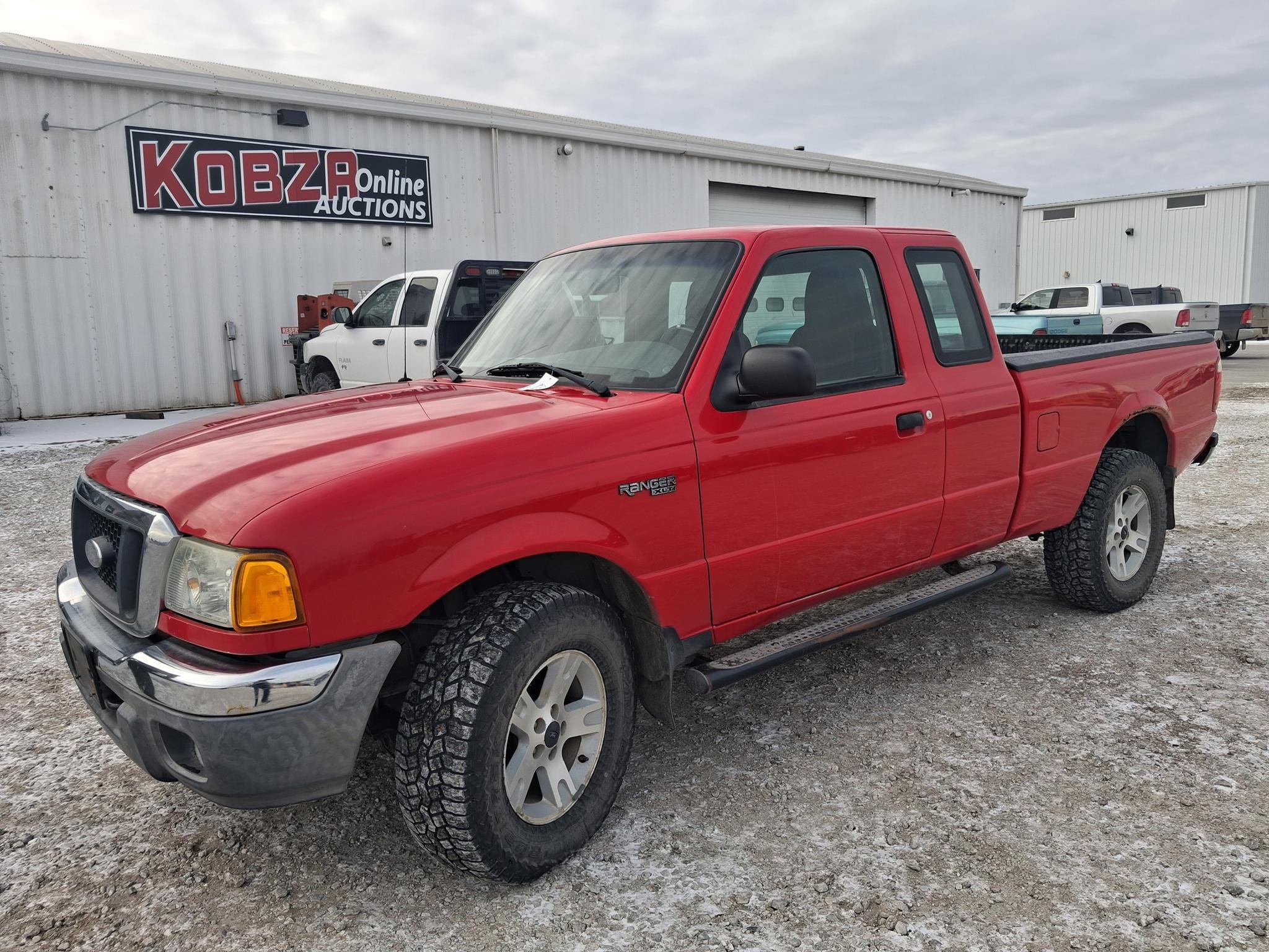 2005 Ford Ranger XLT Equipment Image0