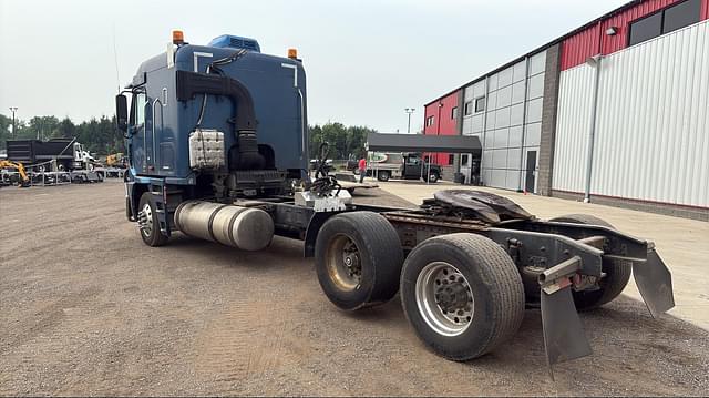 Image of Freightliner Argosy equipment image 3