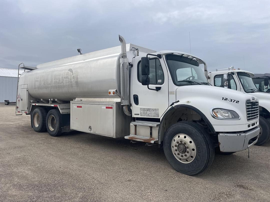 Image of Freightliner Business Class M2 112 Primary image
