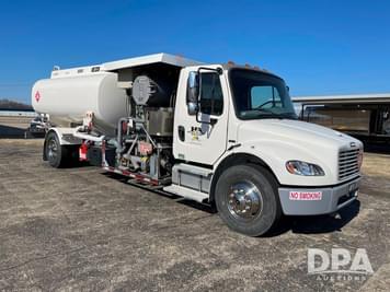 Main image Freightliner Business Class M2