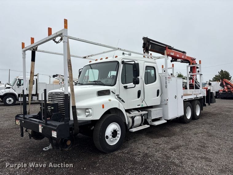 2004 Freightliner Business Class M2 Equipment Image0