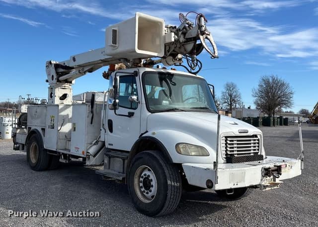 Image of Freightliner Business Class M2 equipment image 2