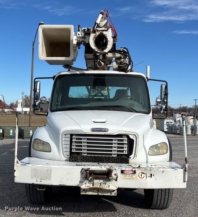 Image of Freightliner Business Class M2 equipment image 1