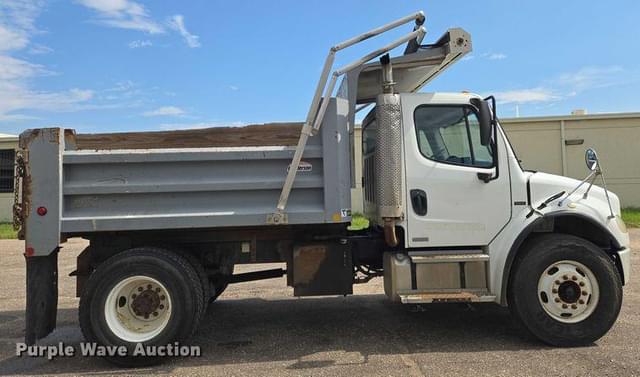 Image of Freightliner Business Class M2 equipment image 3