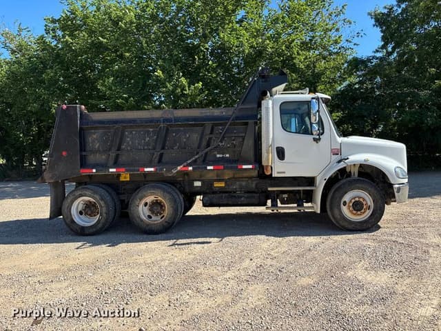 Image of Freightliner Business Class M2 equipment image 3
