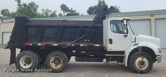 Image of Freightliner Business Class M2 equipment image 3
