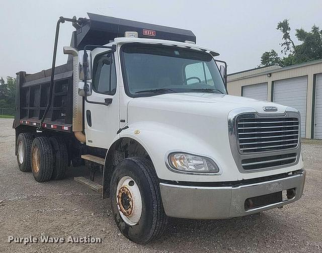 Image of Freightliner Business Class M2 equipment image 2