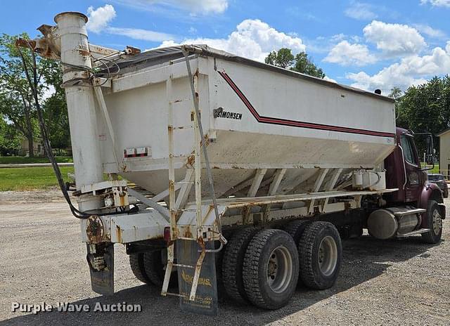 Image of Freightliner Business Class M2 equipment image 4