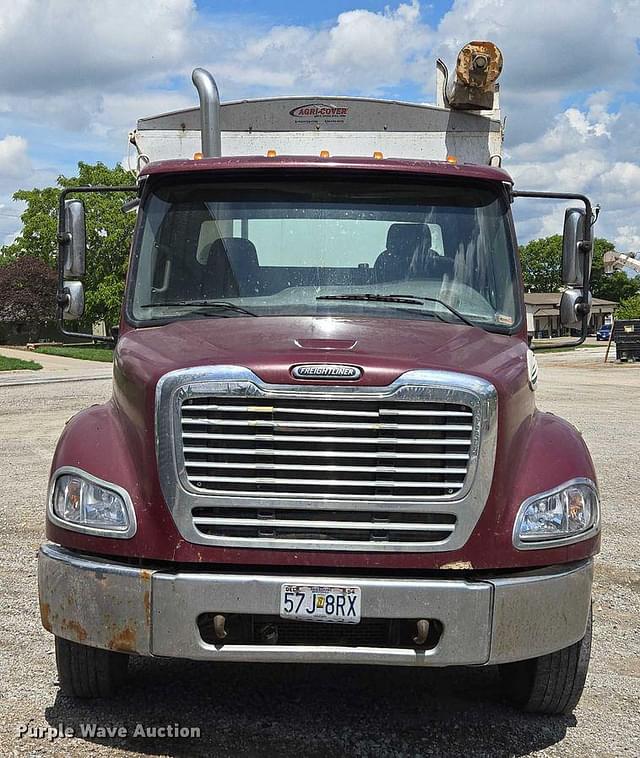 Image of Freightliner Business Class M2 equipment image 1
