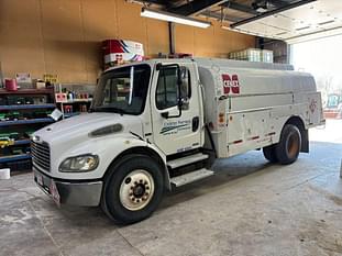 2005 Freightliner Business Class M2 Equipment Image0