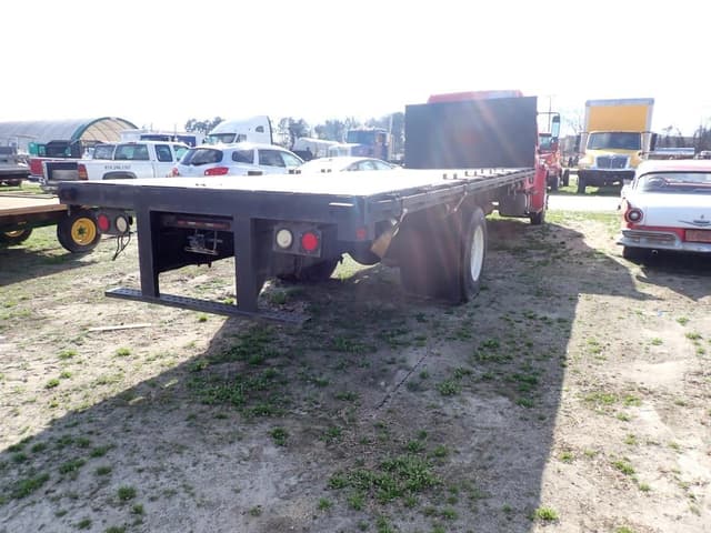 Image of Freightliner Business Class M2 equipment image 2