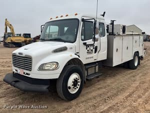 2005 Freightliner Business Class M2 Image