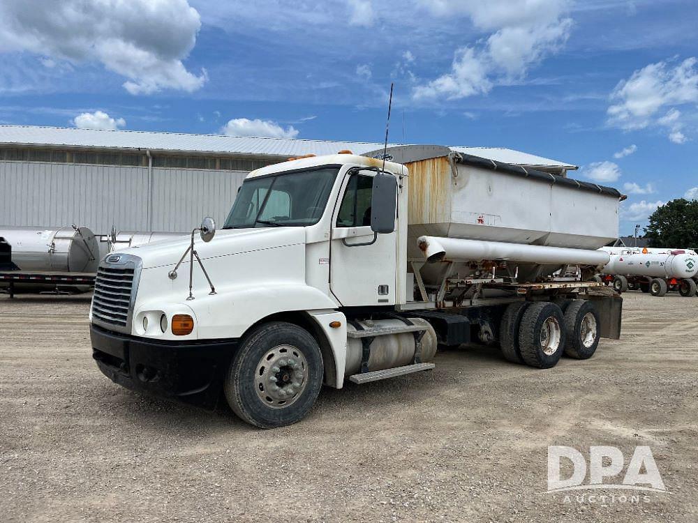 Image of Freightliner Century Primary image