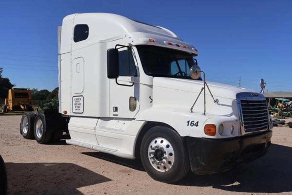 Main image Freightliner Century Class S/T