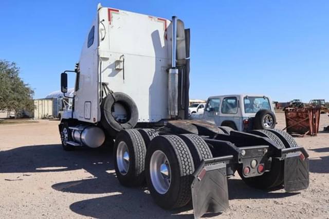 Image of Freightliner Century Class S/T equipment image 3