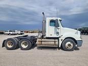 Thumbnail image Freightliner Columbia 112 1