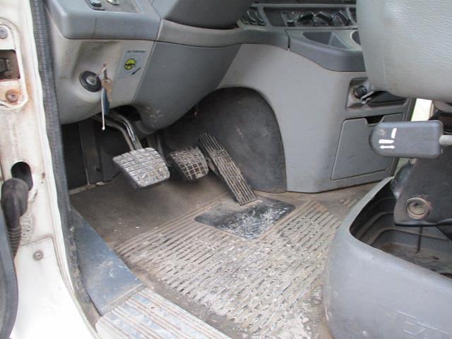 Main image Freightliner Columbia 120 104