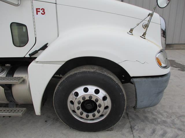 Main image Freightliner Columbia 120 15