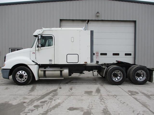 Thumbnail image Freightliner Columbia 120 3