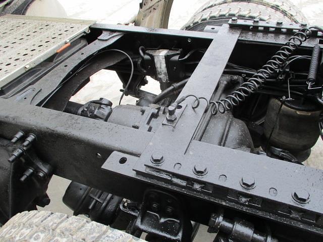 Thumbnail image Freightliner Columbia 120 44