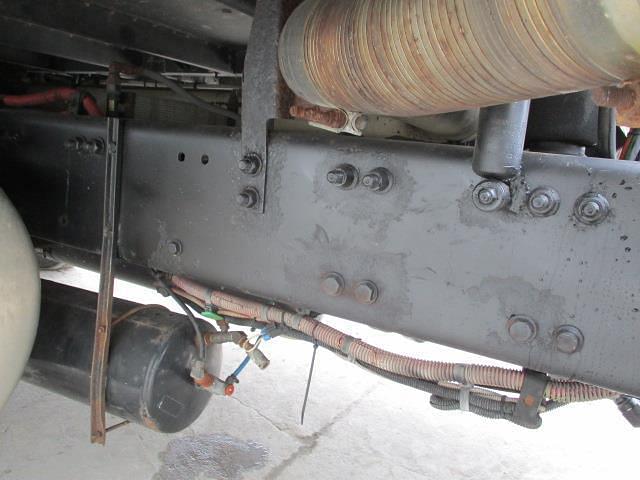 Main image Freightliner Columbia 120 46