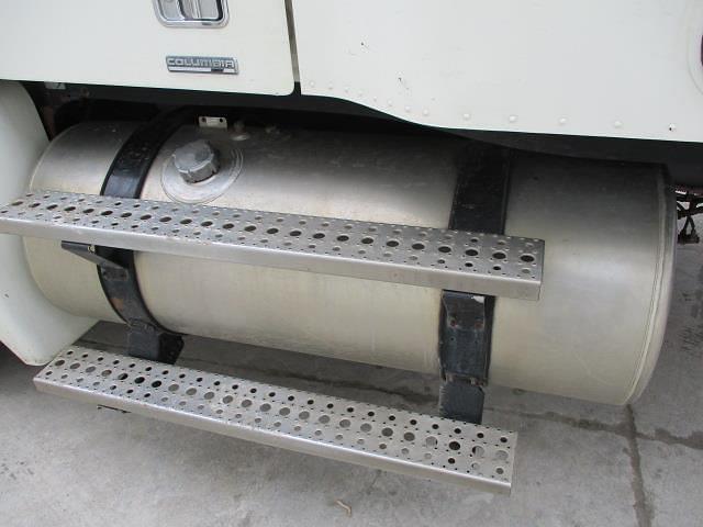 Main image Freightliner Columbia 120 48
