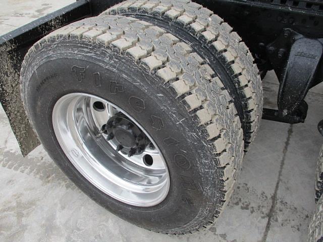 Thumbnail image Freightliner Columbia 120 58