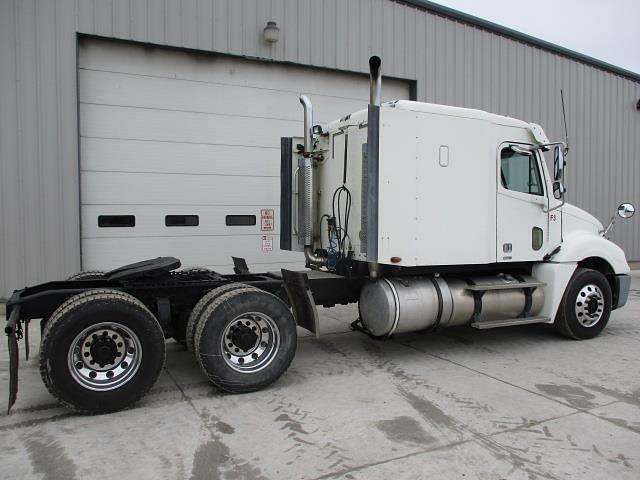 Main image Freightliner Columbia 120 6