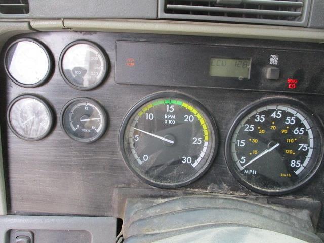 Thumbnail image Freightliner Columbia 120 84