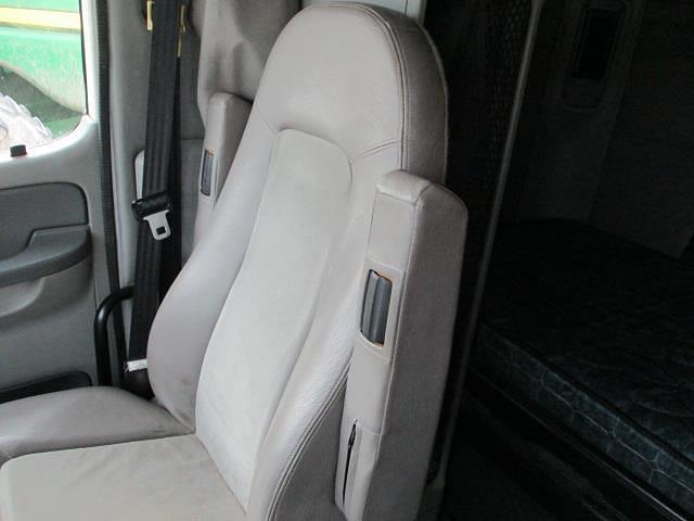 Main image Freightliner Columbia 120 97