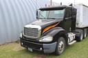 2005 Freightliner Columbia 120 Image
