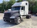2005 Freightliner Columbia 120 Image