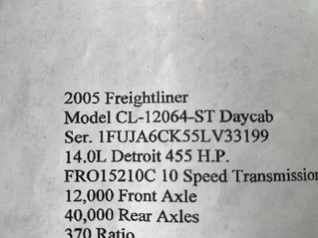 Thumbnail image Freightliner Columbia 39