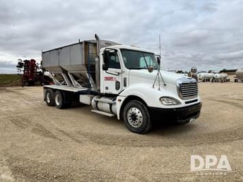 Main image Freightliner Columbia