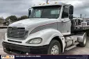 2005 Freightliner Columbia Image