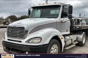 2005 Freightliner Columbia Image