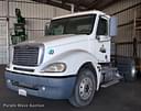 2005 Freightliner Columbia Image