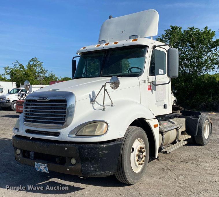 Main image Freightliner Columbia