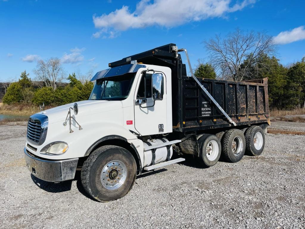 Main image Freightliner Columbia