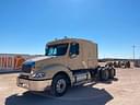 2005 Freightliner Columbia Image