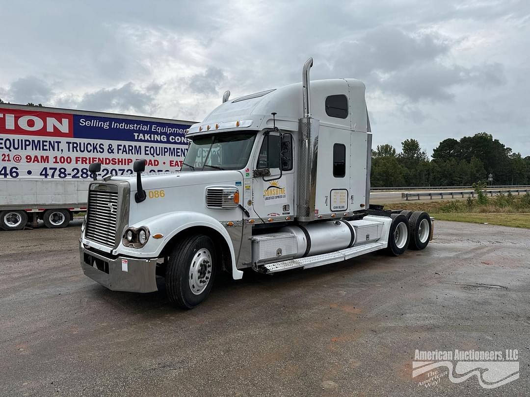 Image of Freightliner Coronado 132 Primary image