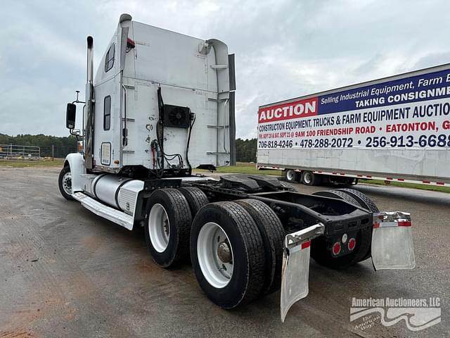 Image of Freightliner Coronado 132 equipment image 2