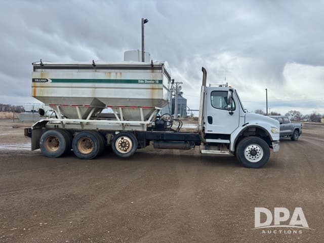 Image of Freightliner Business Class M2 equipment image 3