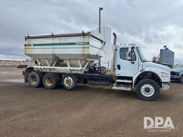 Image of Freightliner Business Class M2 equipment image 2