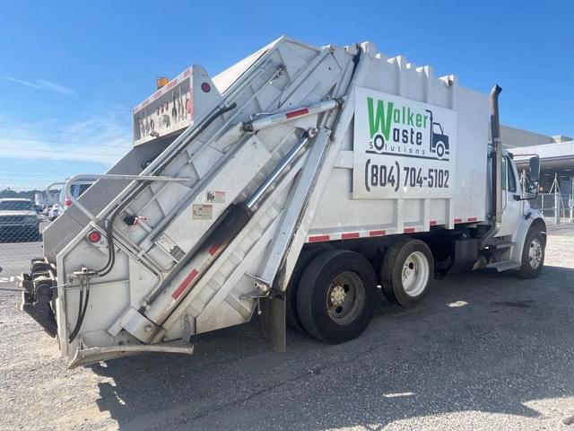 Image of Freightliner M2 equipment image 2