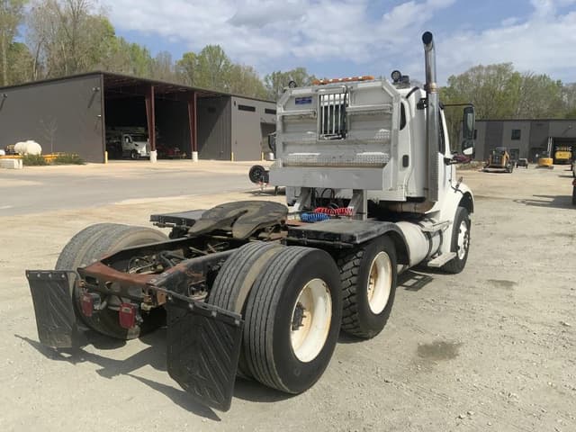 Image of Freightliner M2 equipment image 4